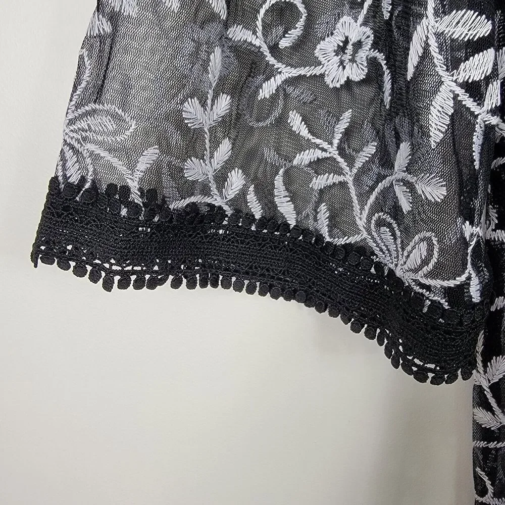 Colleen Lopez XS Duster Cardigan Kimono Embroidered Black White